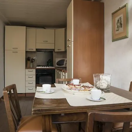 Lägenhet Hemeras Boutique House Servi *