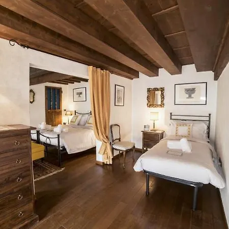 Lägenhet Hemeras Boutique House Servi Florens